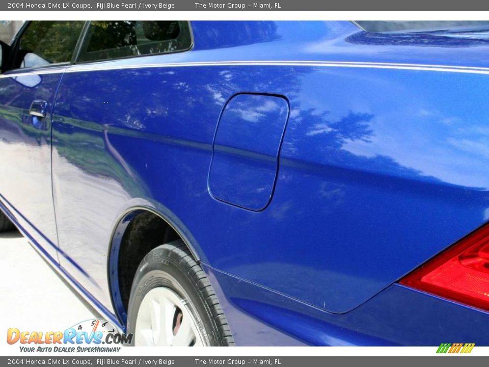 2004 Honda Civic LX Coupe Fiji Blue Pearl / Ivory Beige Photo #16