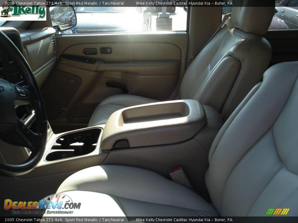 2005 Chevrolet Tahoe Z71 4x4 Sport Red Metallic / Tan/Neutral Photo #8