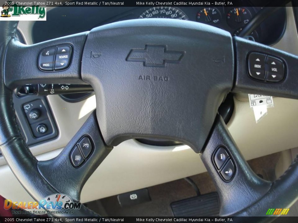2005 Chevrolet Tahoe Z71 4x4 Sport Red Metallic / Tan/Neutral Photo #19