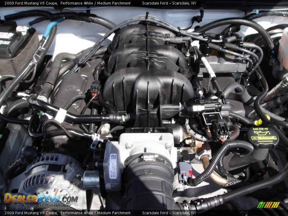 2009 Ford Mustang V6 Coupe Performance White / Medium Parchment Photo #9