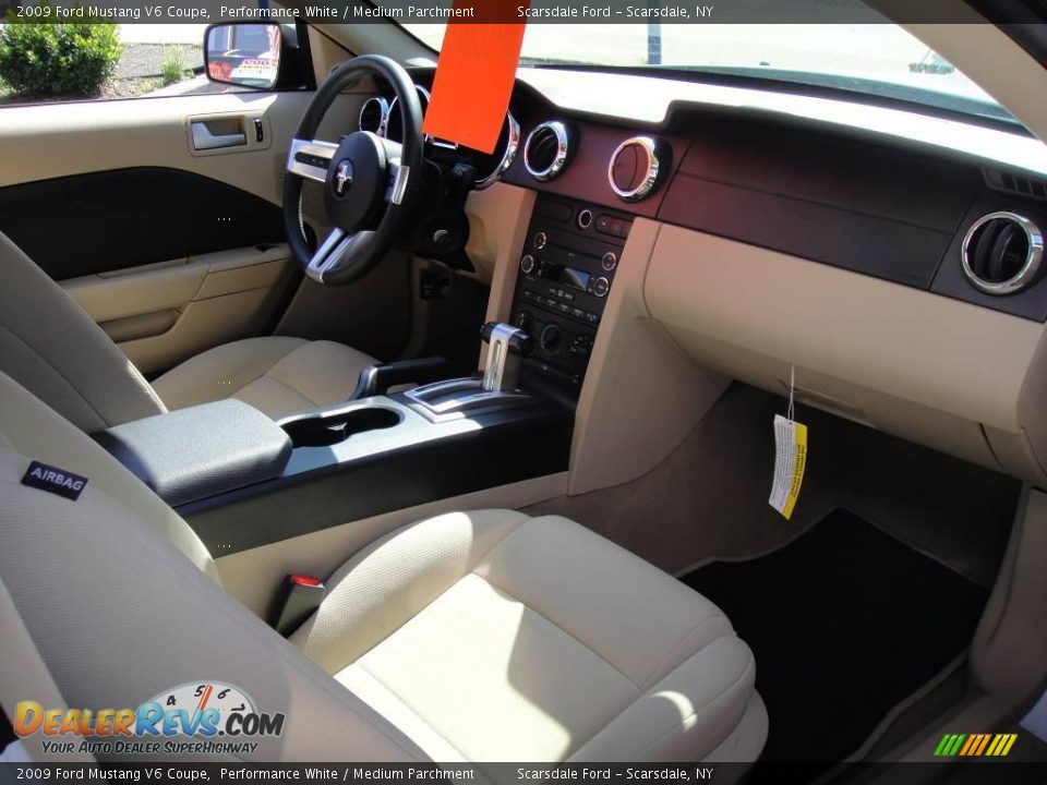 2009 Ford Mustang V6 Coupe Performance White / Medium Parchment Photo #20