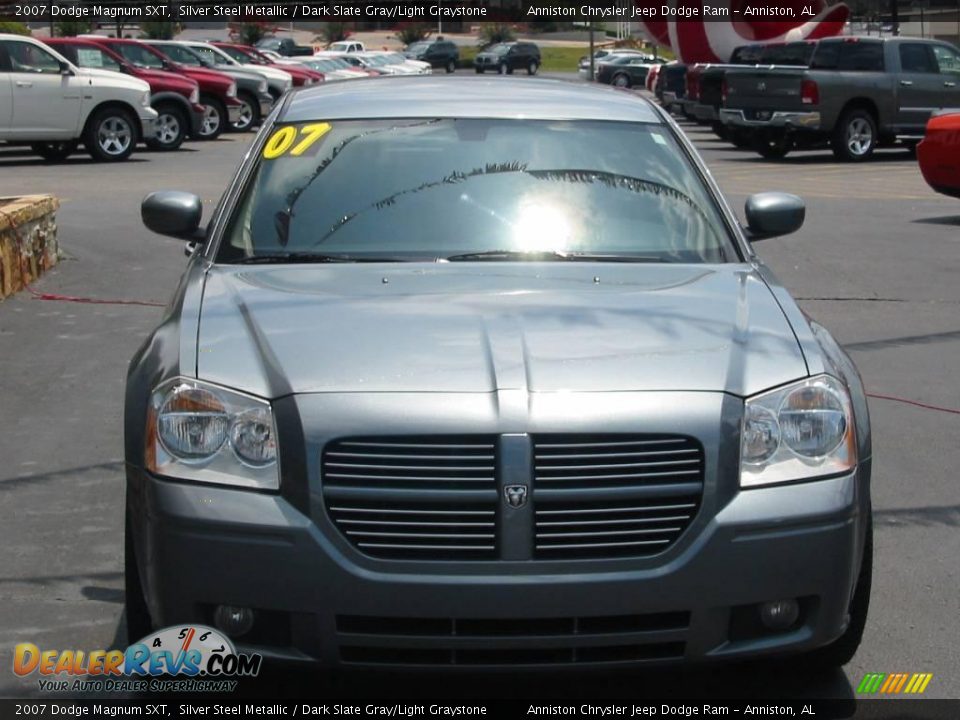 2007 Dodge Magnum SXT Silver Steel Metallic / Dark Slate Gray/Light Graystone Photo #4