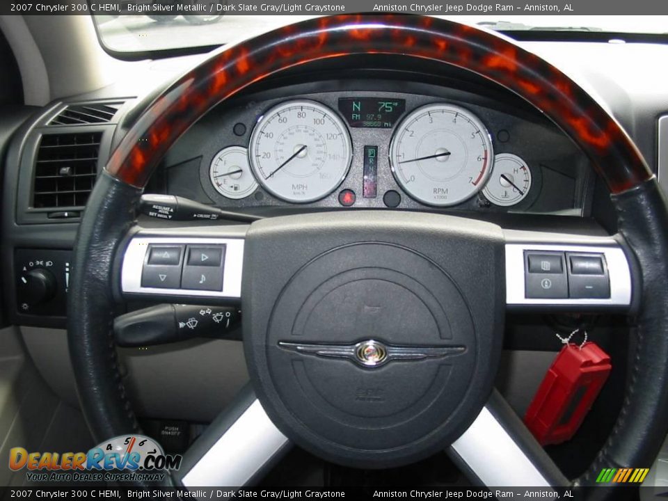 2007 Chrysler 300 C HEMI Bright Silver Metallic / Dark Slate Gray/Light Graystone Photo #10