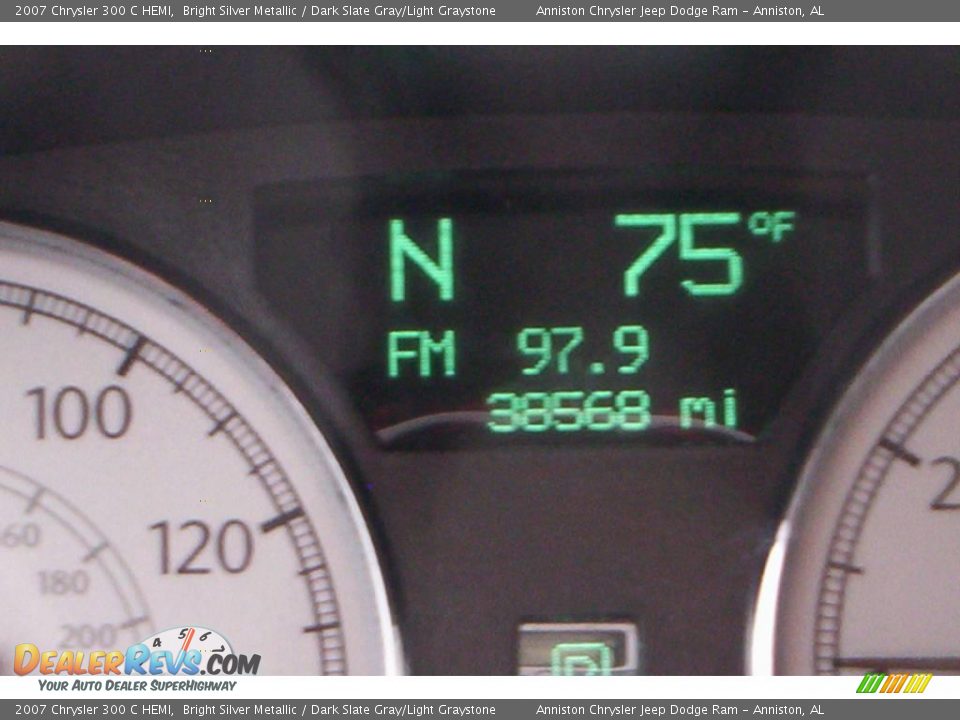 2007 Chrysler 300 C HEMI Bright Silver Metallic / Dark Slate Gray/Light Graystone Photo #11