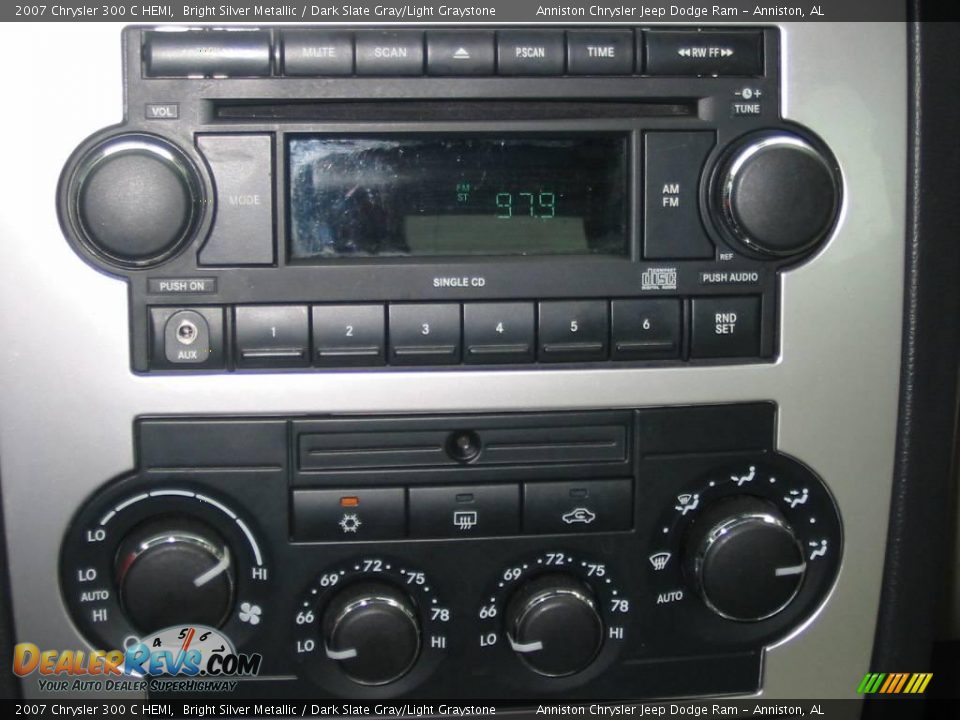 2007 Chrysler 300 C HEMI Bright Silver Metallic / Dark Slate Gray/Light Graystone Photo #12