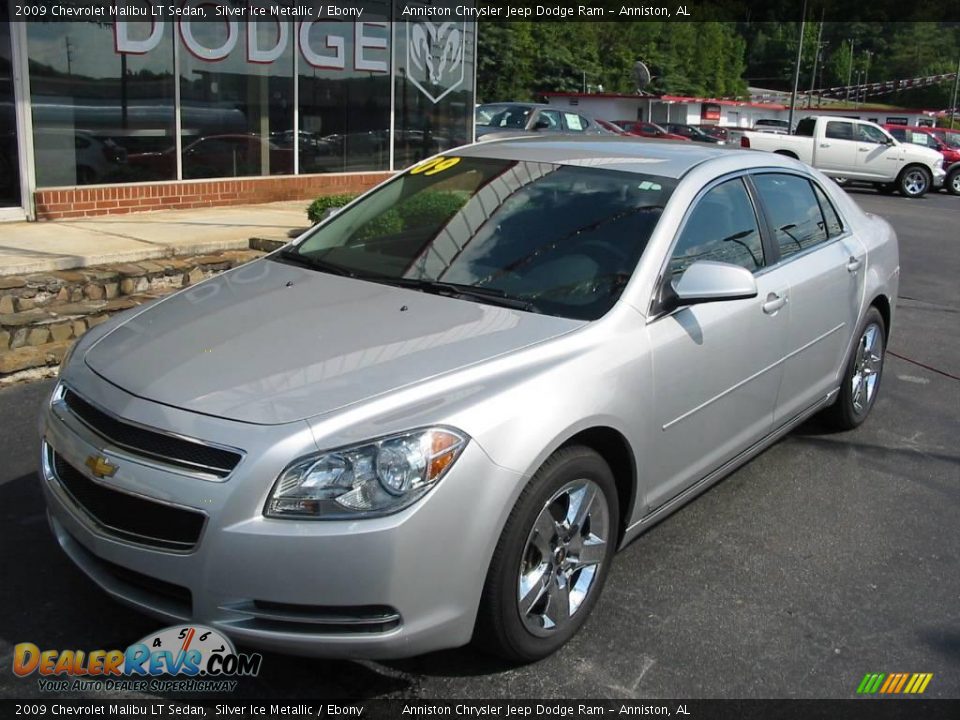 2009 Chevrolet Malibu LT Sedan Silver Ice Metallic / Ebony Photo #2