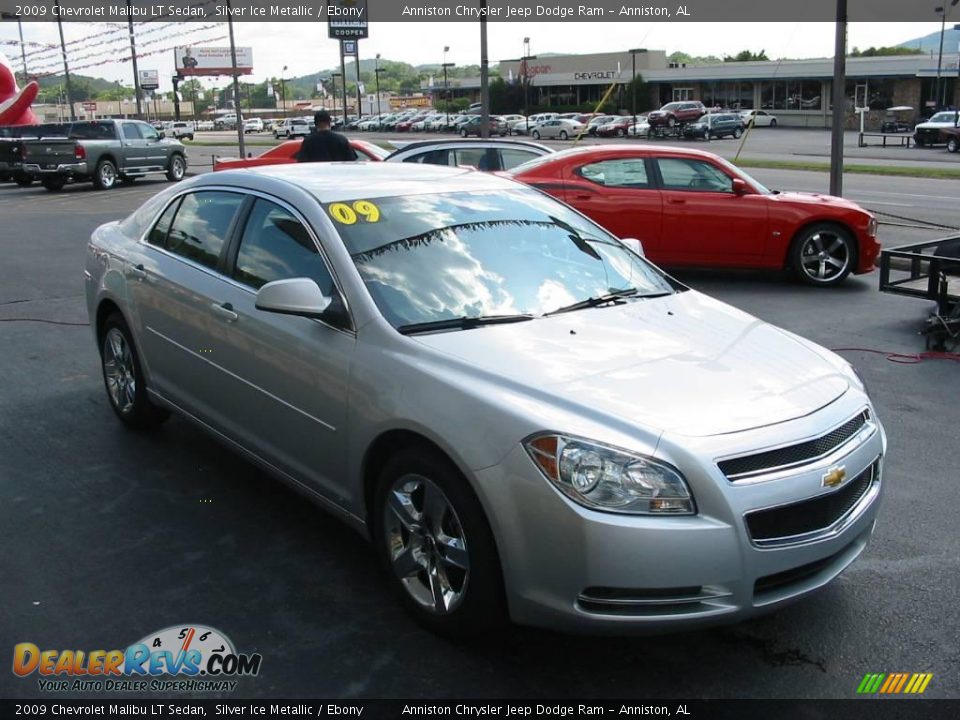 2009 Chevrolet Malibu LT Sedan Silver Ice Metallic / Ebony Photo #4