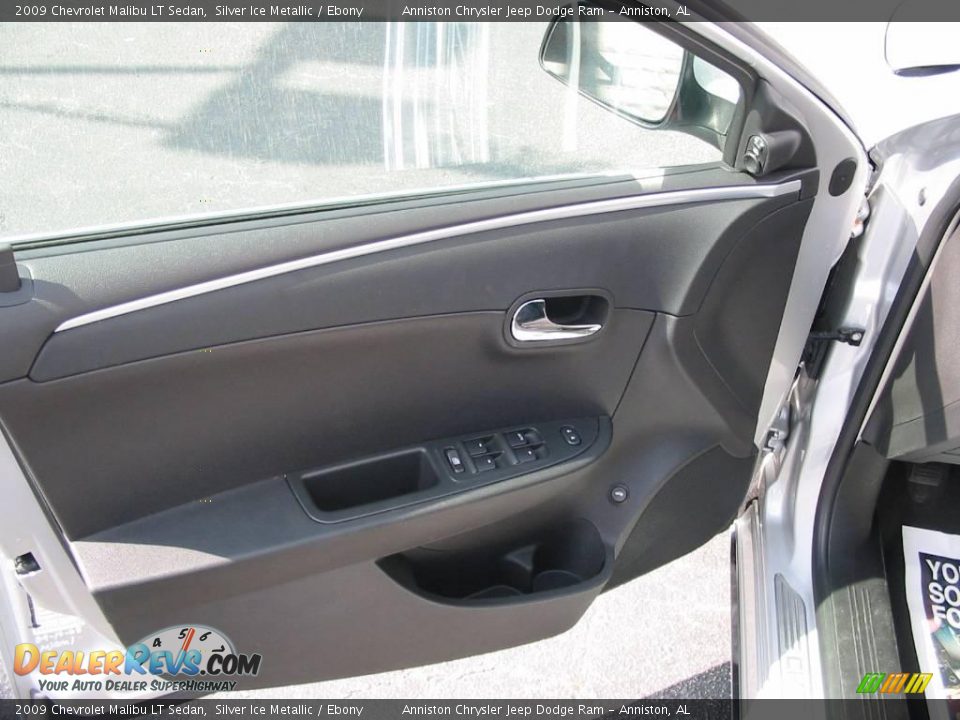 2009 Chevrolet Malibu LT Sedan Silver Ice Metallic / Ebony Photo #9