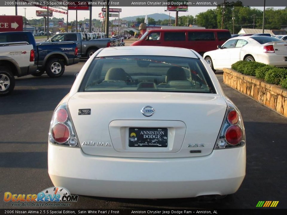 2006 Nissan Altima 2.5 S Special Edition Satin White Pearl / Frost Photo #8