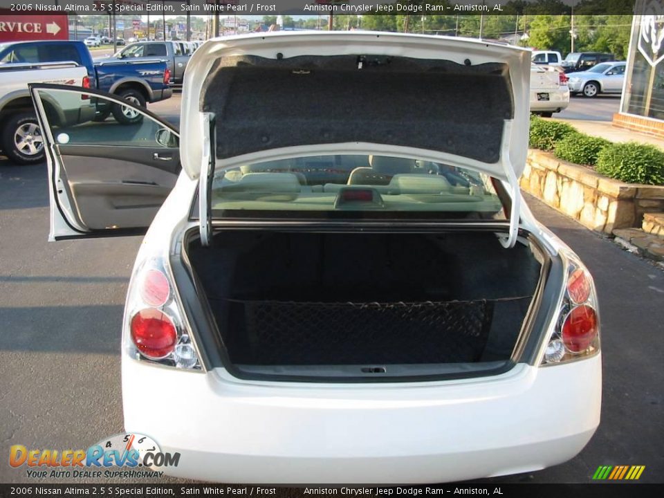 2006 Nissan Altima 2.5 S Special Edition Satin White Pearl / Frost Photo #10