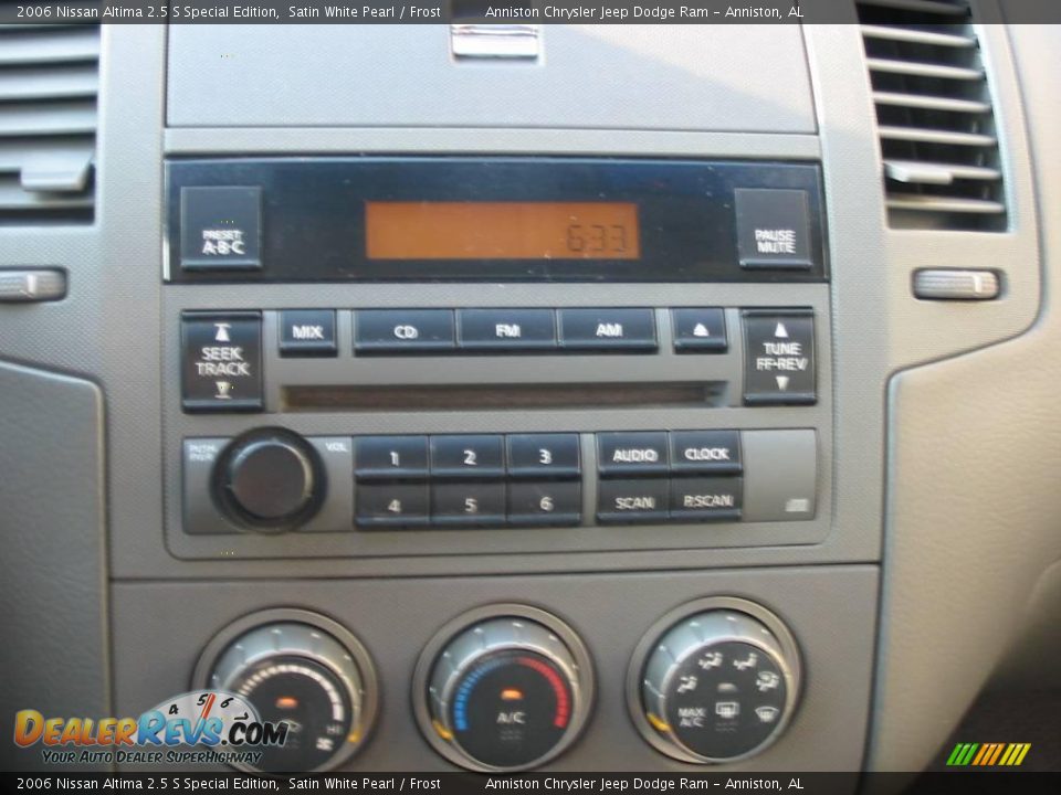 2006 Nissan Altima 2.5 S Special Edition Satin White Pearl / Frost Photo #16