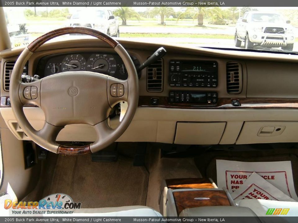 2005 Buick Park Avenue Ultra White Diamond / Light Cashmere Photo #11