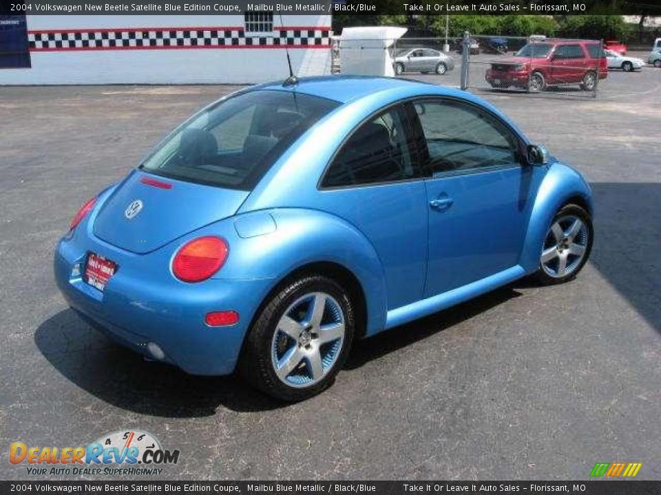 2004 Volkswagen New Beetle Satellite Blue Edition Coupe Mailbu Blue Metallic / Black/Blue Photo #8