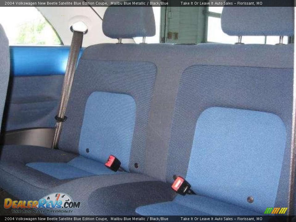 2004 Volkswagen New Beetle Satellite Blue Edition Coupe Mailbu Blue Metallic / Black/Blue Photo #12