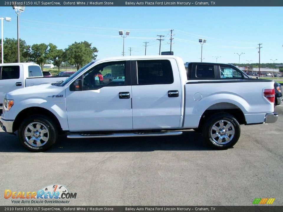 2010 Ford F150 XLT SuperCrew Oxford White / Medium Stone Photo #2