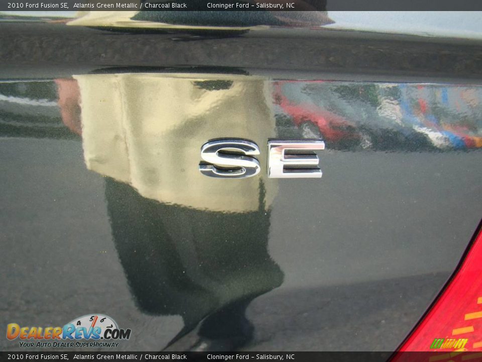 2010 Ford Fusion SE Atlantis Green Metallic / Charcoal Black Photo #14