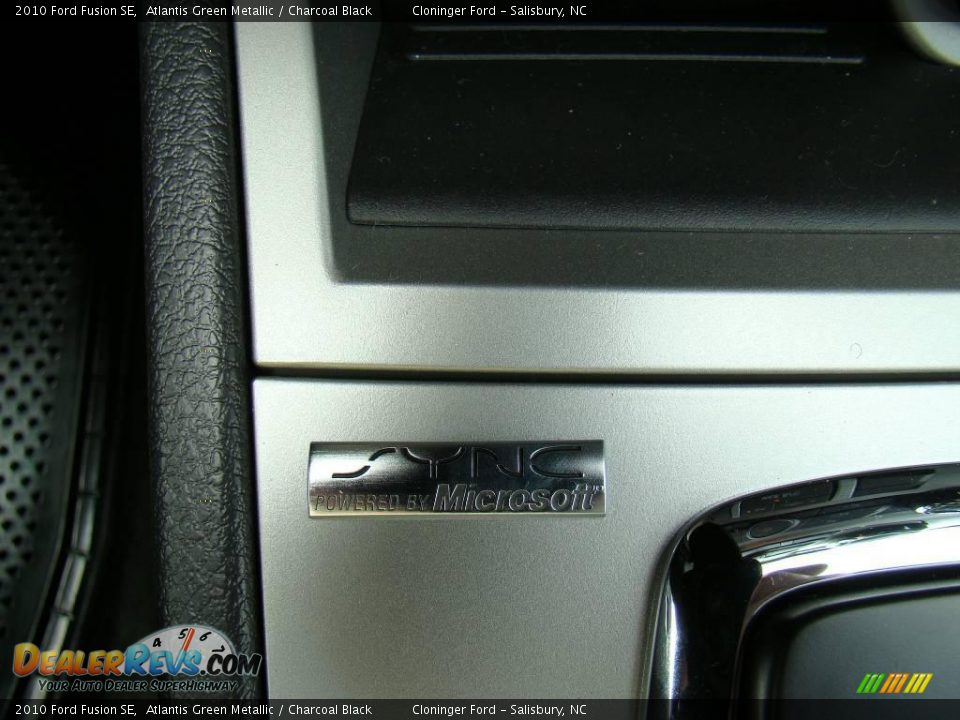 2010 Ford Fusion SE Atlantis Green Metallic / Charcoal Black Photo #23