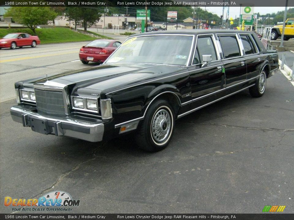 1988 Lincoln Town Car Limousine Black / Medium Gray Photo #1