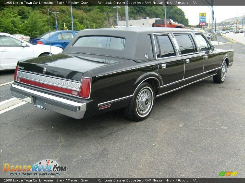 1988 Lincoln Town Car Limousine Black / Medium Gray Photo #4