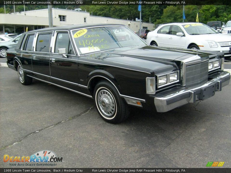 1988 Lincoln Town Car Limousine Black / Medium Gray Photo #5