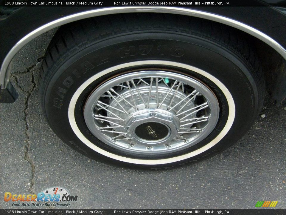 1988 Lincoln Town Car Limousine Black / Medium Gray Photo #7