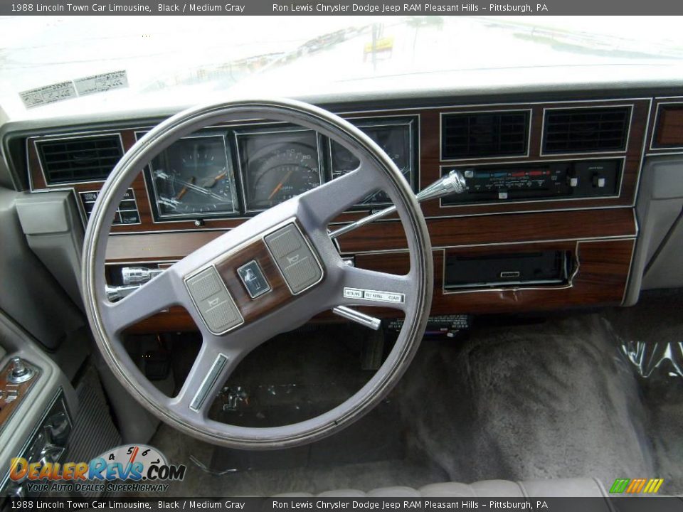 1988 Lincoln Town Car Limousine Black / Medium Gray Photo #12