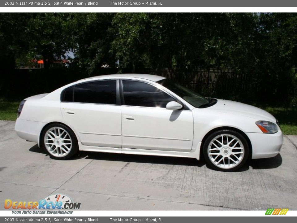 2003 Nissan Altima 2.5 S Satin White Pearl / Blond Photo #16
