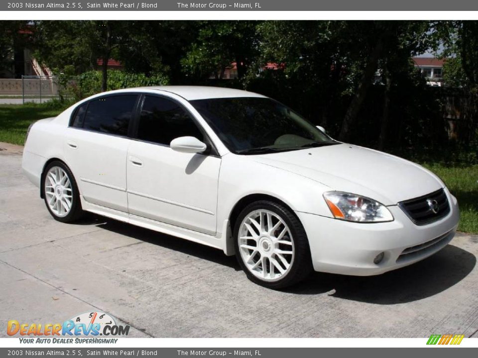 2003 Nissan Altima 2.5 S Satin White Pearl / Blond Photo #18