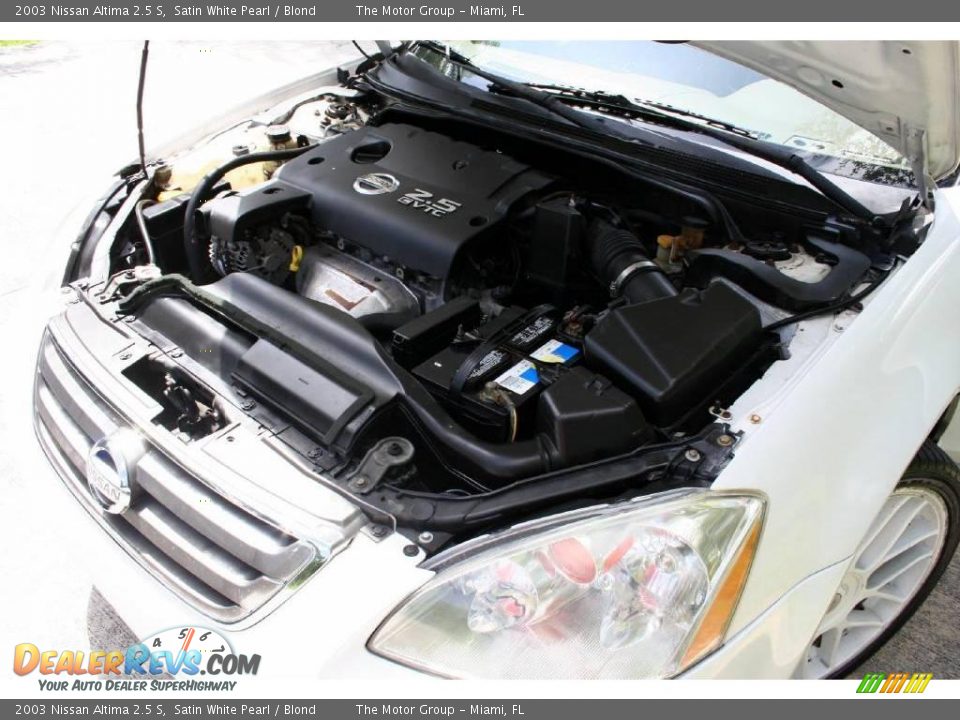 2003 Nissan Altima 2.5 S Satin White Pearl / Blond Photo #34