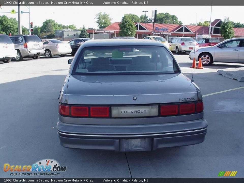 1992 Chevrolet Lumina Sedan Medium Gray Metallic / Gray Photo #4