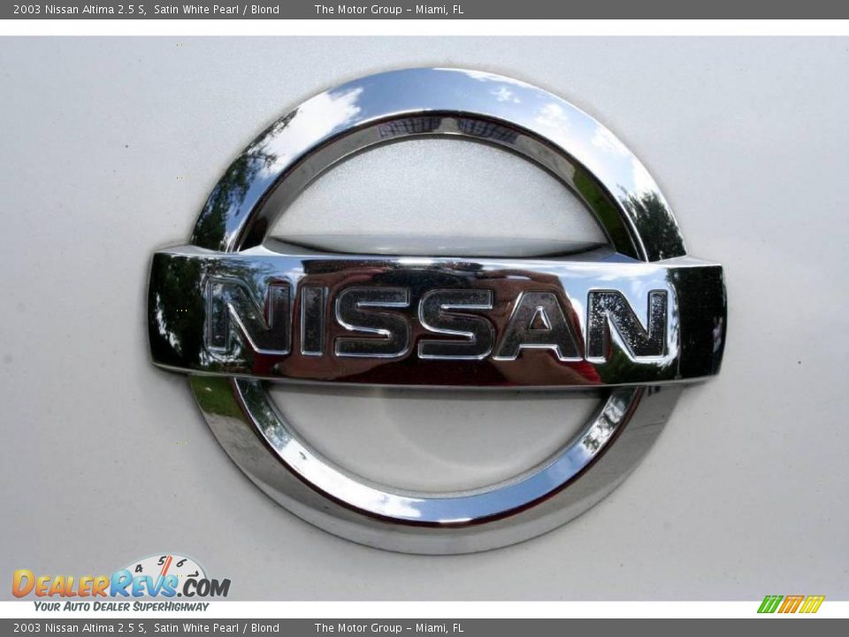 2003 Nissan Altima 2.5 S Satin White Pearl / Blond Photo #36