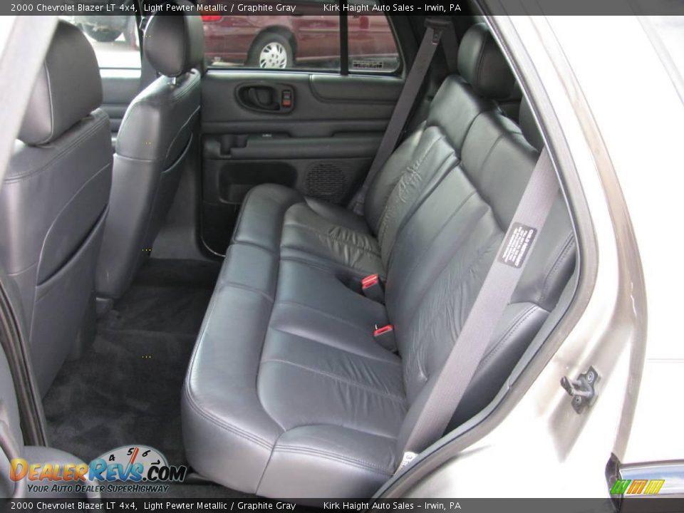 2000 Chevrolet Blazer LT 4x4 Light Pewter Metallic / Graphite Gray Photo #17