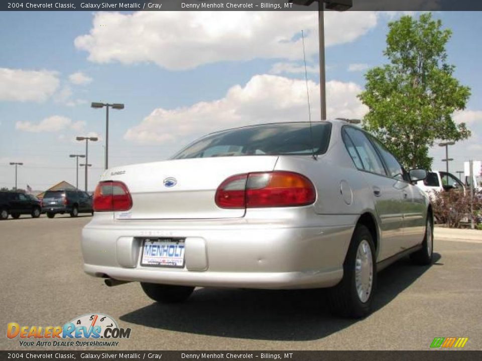 2004 Chevrolet Classic Galaxy Silver Metallic / Gray Photo #5