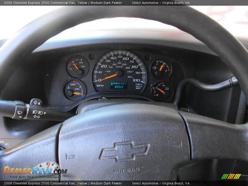 2006 Chevrolet Express 2500 Commercial Van Yellow / Medium Dark Pewter Photo #14