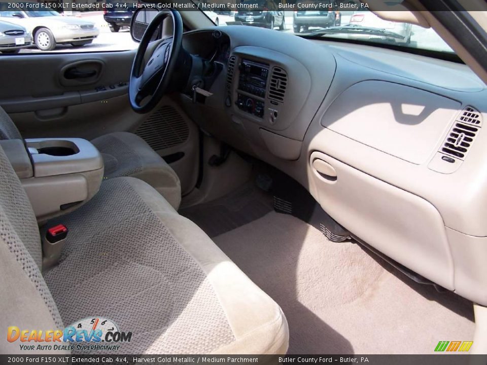 2000 Ford F150 XLT Extended Cab 4x4 Harvest Gold Metallic / Medium Parchment Photo #10