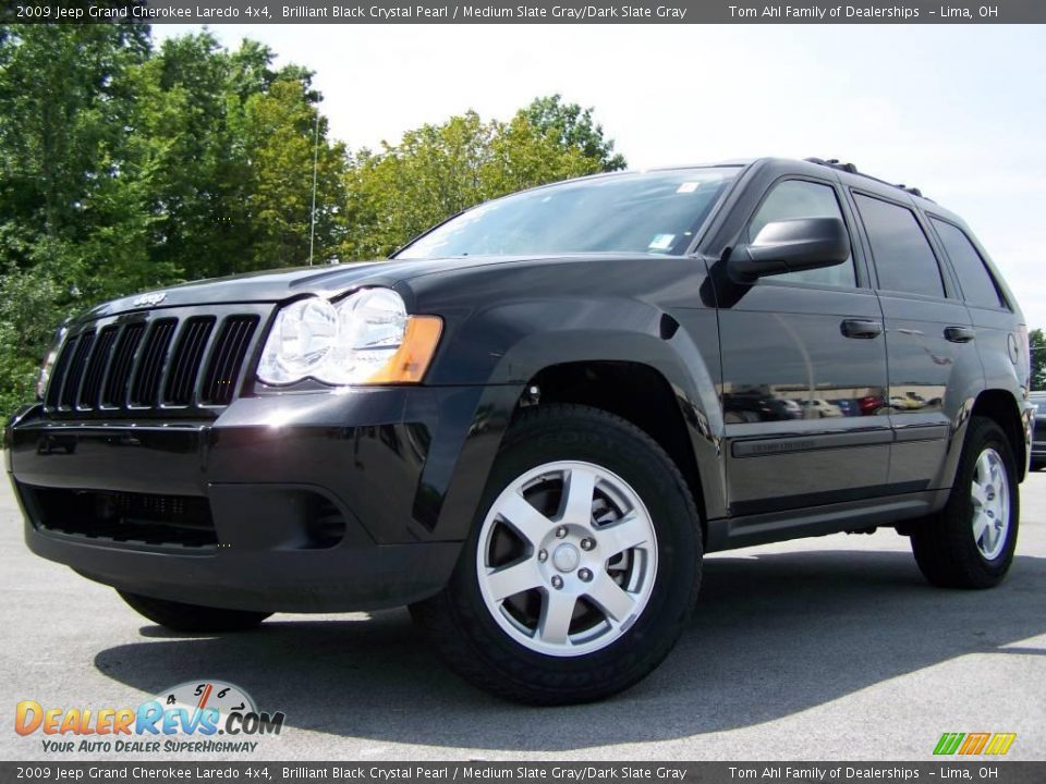 2009 Jeep Grand Cherokee Laredo 4x4 Brilliant Black Crystal Pearl / Medium Slate Gray/Dark Slate Gray Photo #5