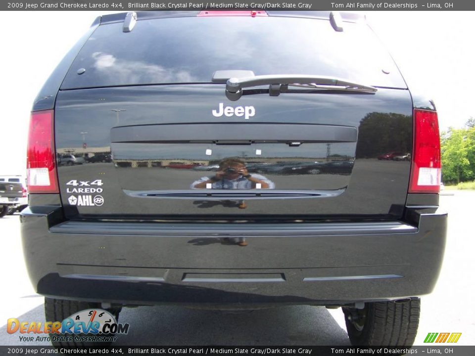 2009 Jeep Grand Cherokee Laredo 4x4 Brilliant Black Crystal Pearl / Medium Slate Gray/Dark Slate Gray Photo #6