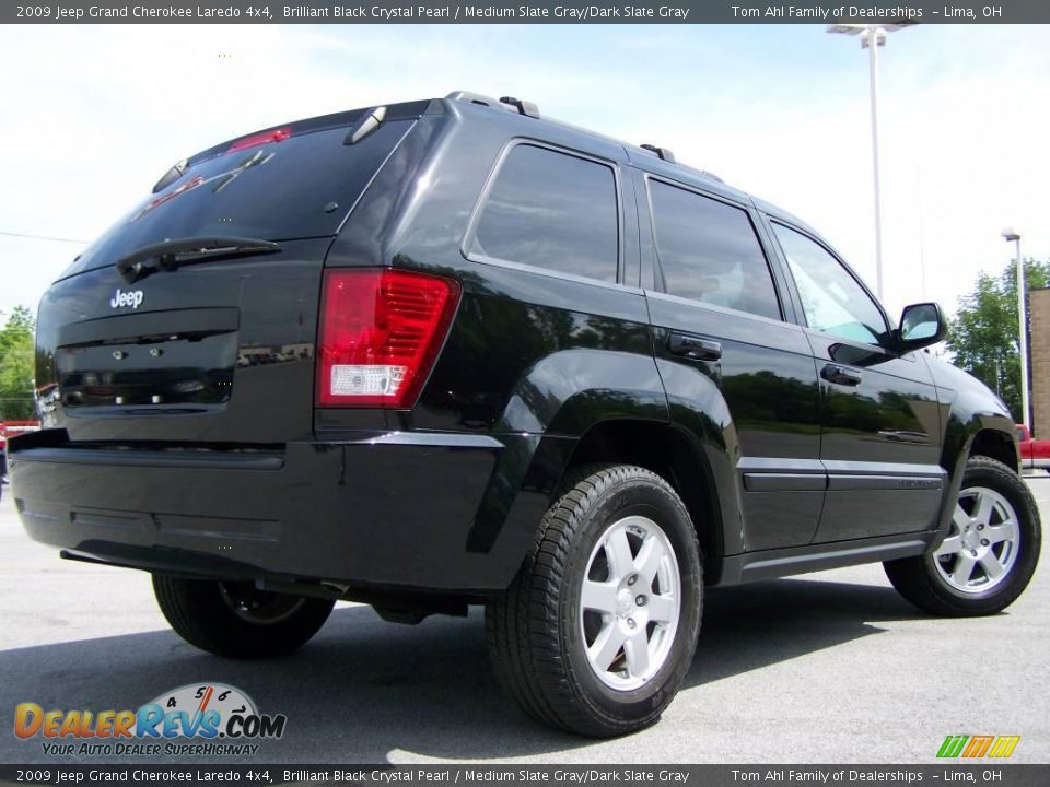 2009 Jeep Grand Cherokee Laredo 4x4 Brilliant Black Crystal Pearl / Medium Slate Gray/Dark Slate Gray Photo #7