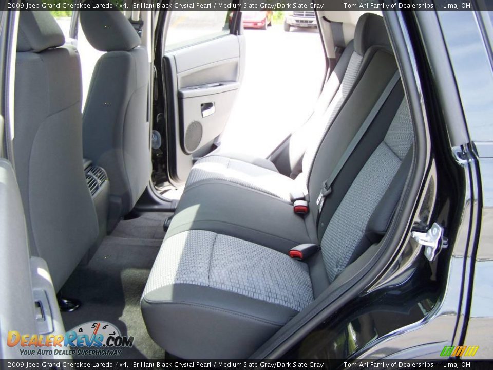2009 Jeep Grand Cherokee Laredo 4x4 Brilliant Black Crystal Pearl / Medium Slate Gray/Dark Slate Gray Photo #10