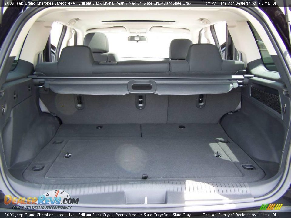 2009 Jeep Grand Cherokee Laredo 4x4 Brilliant Black Crystal Pearl / Medium Slate Gray/Dark Slate Gray Photo #11