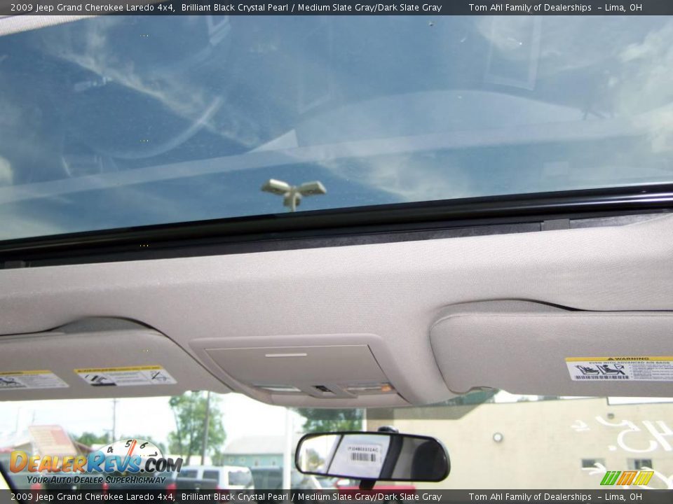 2009 Jeep Grand Cherokee Laredo 4x4 Brilliant Black Crystal Pearl / Medium Slate Gray/Dark Slate Gray Photo #15