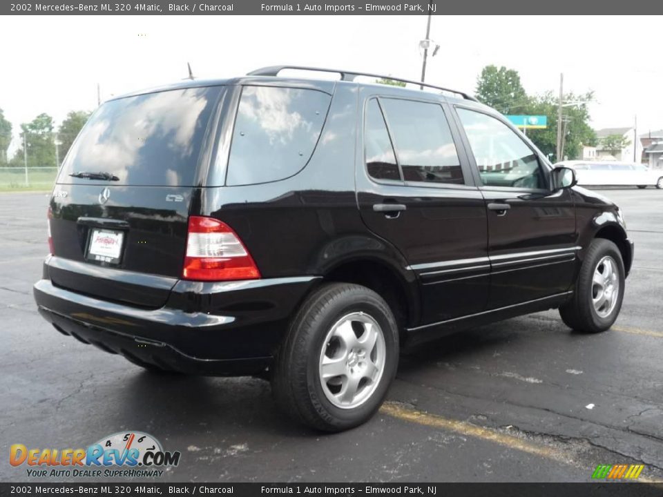 2002 Mercedes-Benz ML 320 4Matic Black / Charcoal Photo #3