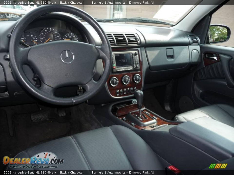 2002 Mercedes-Benz ML 320 4Matic Black / Charcoal Photo #5