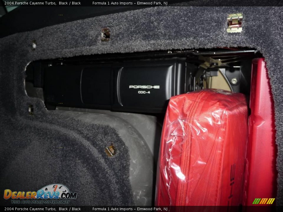 2004 Porsche Cayenne Turbo Black / Black Photo #31