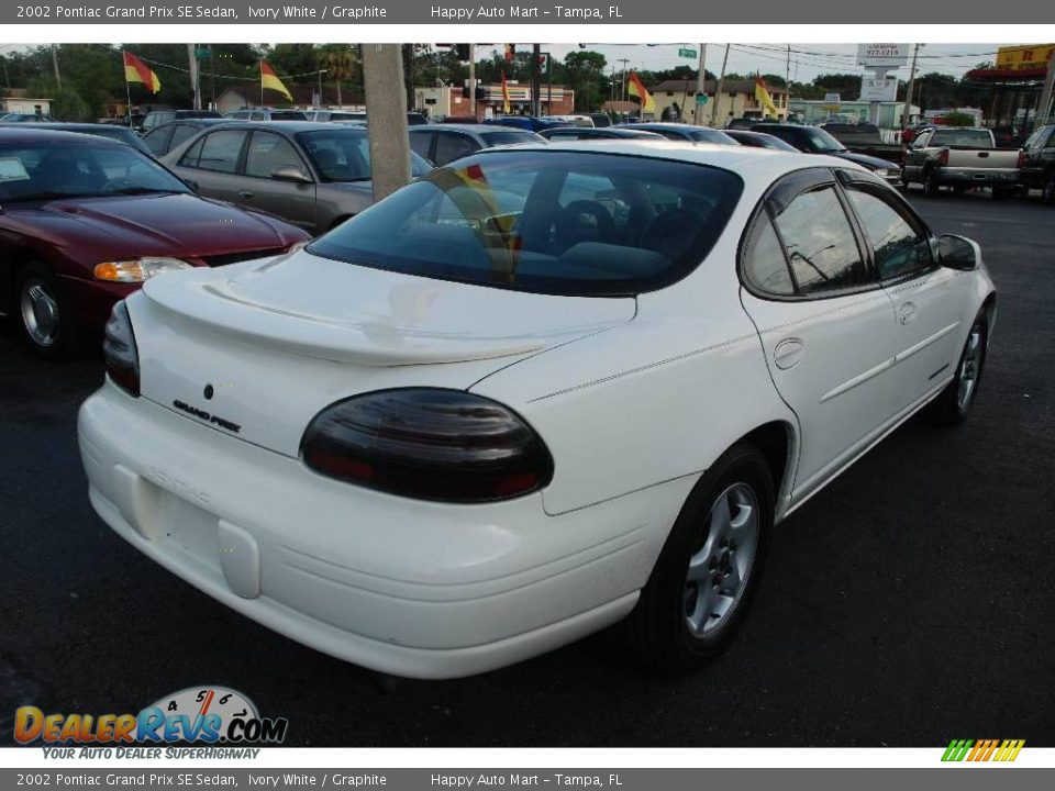 2002 Pontiac Grand Prix SE Sedan Ivory White / Graphite Photo #8