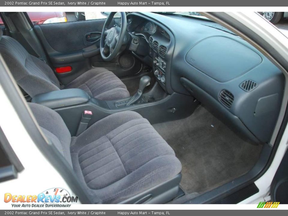 2002 Pontiac Grand Prix SE Sedan Ivory White / Graphite Photo #14