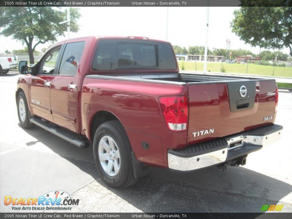2005 Nissan Titan LE Crew Cab Red Brawn / Graphite/Titanium Photo #6