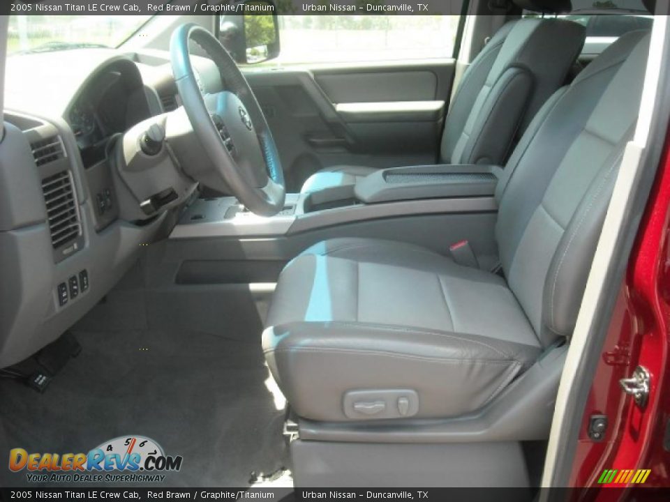 2005 Nissan Titan LE Crew Cab Red Brawn / Graphite/Titanium Photo #9