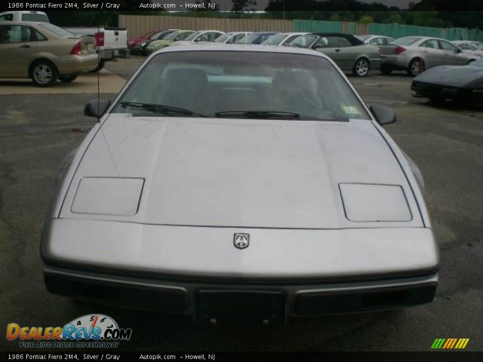 1986 Pontiac Fiero 2M4 Silver / Gray Photo #2