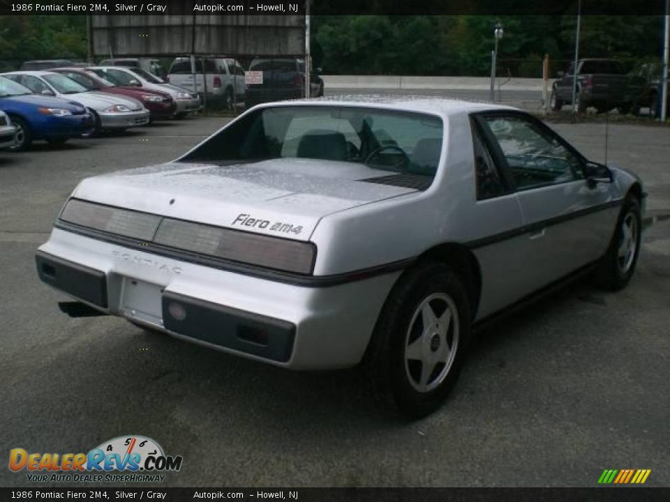 1986 Pontiac Fiero 2M4 Silver / Gray Photo #6